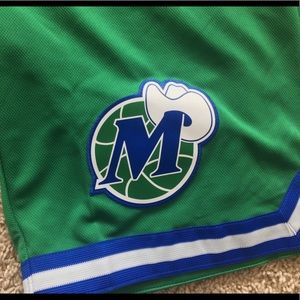 adidas Shorts - Dallas Mavericks hardwood classic swingman shorts adidas Shorts - Dallas Mavericks hardwood classic swingman shorts